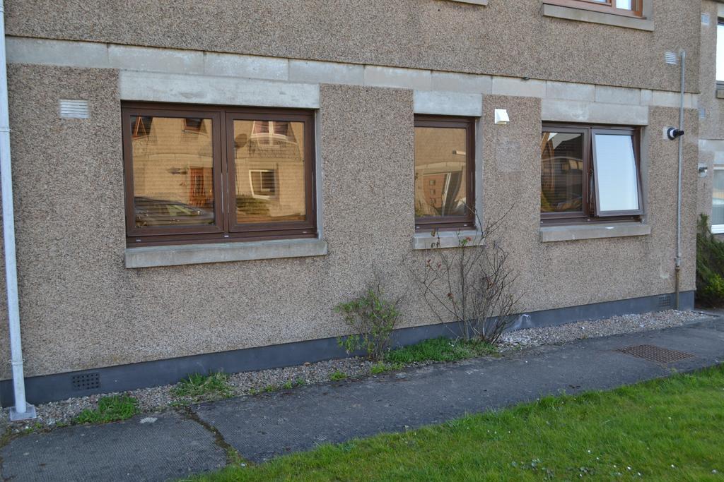 Wick Apartment Екстериор снимка